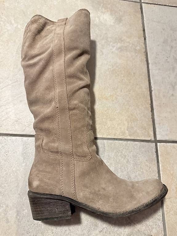 Damenschuhe: Damenstiefel Gr. 39 – Gebraucht aus Laax GR von sue987