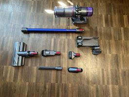 Dyson V11 Absolute - Akku u Filter neuwertig guter Zustand