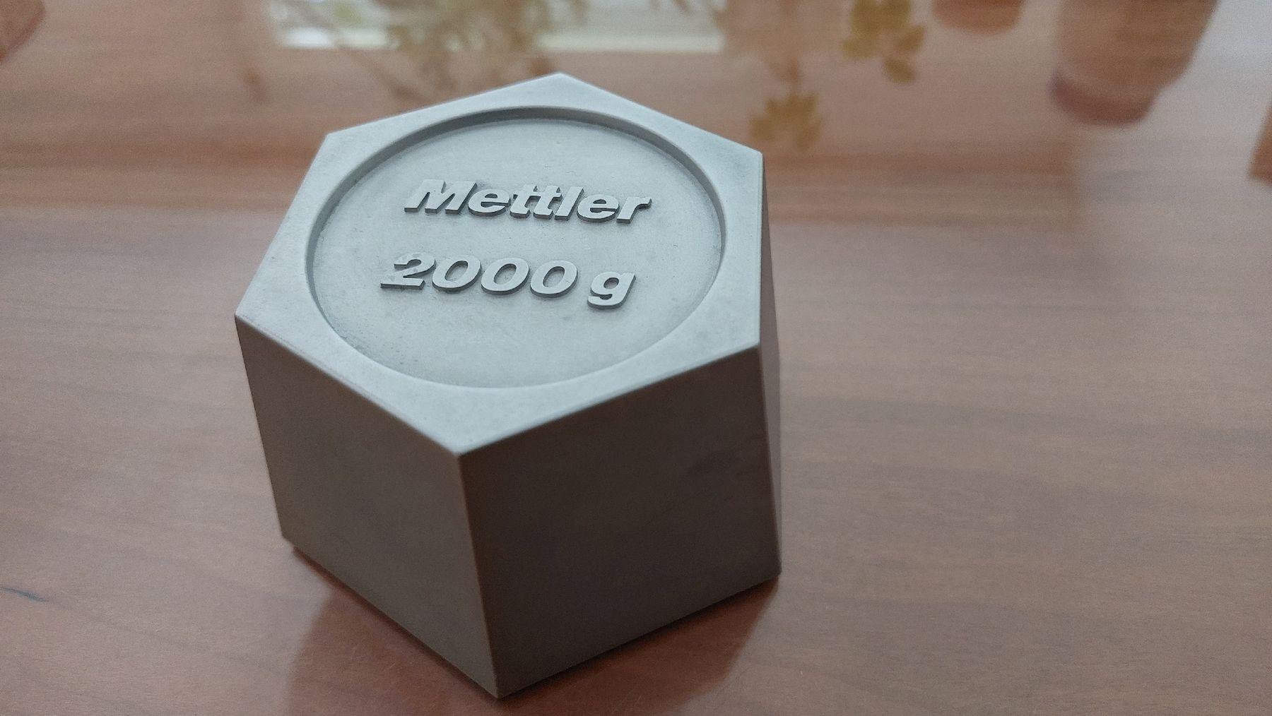 Mettler Toledo Accessori da laboratorio: Mettler Toledo Ref. & Kalibrier-Gewicht 2kg – Usato da Hinteregg venduto da Amerizium