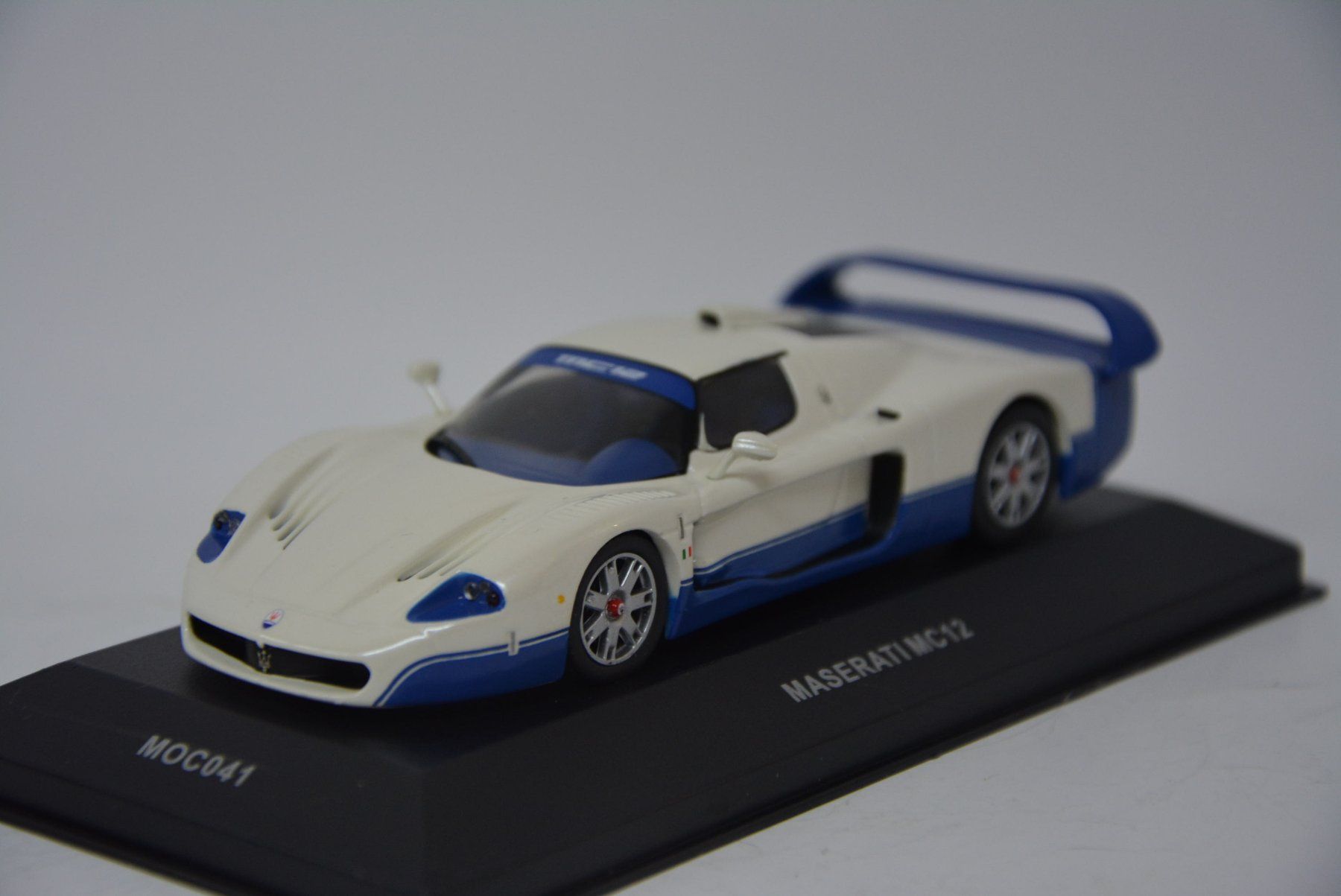 Maserati Modellini d'auto: Maserati MC12 2004 , iXO , 1:43 – Nuovo e nell'imballaggio originale da Goldach venduto da Feivel9 2