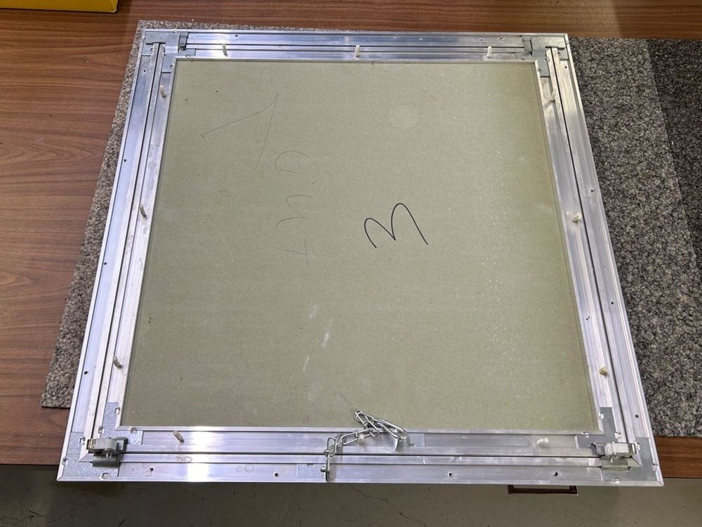 Revisionsklappe Für Trockenbau - Versteckte Metalltür Mit Schloss Für Installationen