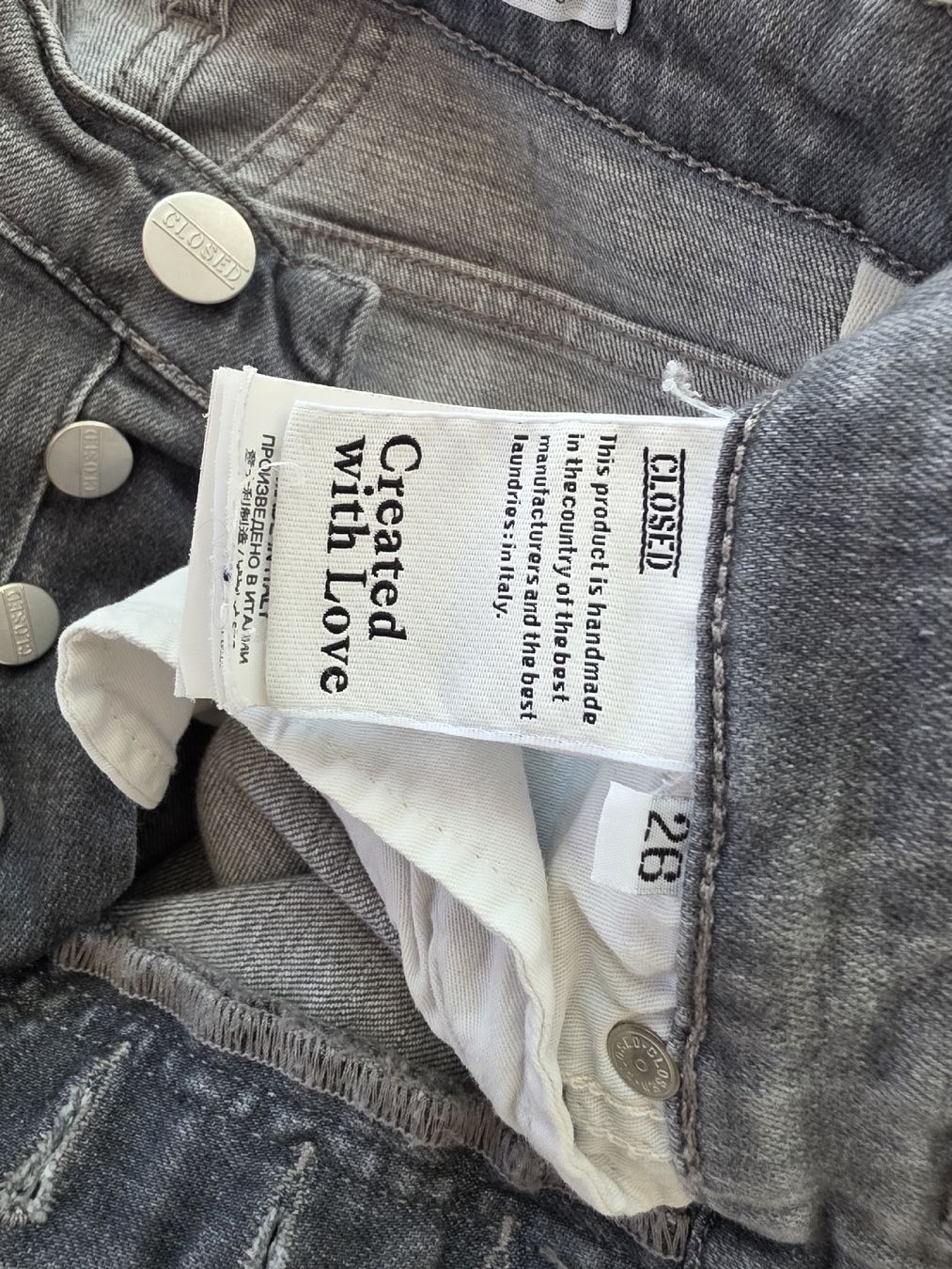 Closed Jeans: Jean Closed gris coupe évasée taille 26  – Gebraucht aus Rossemaison von hai_57qc 2