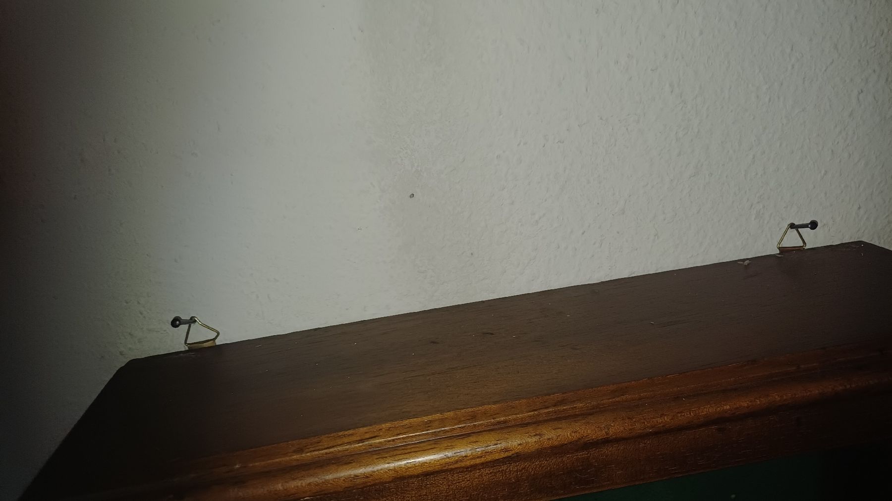 Vitrinen: Alte Wandvitrine  – Gebraucht aus Flawil von Naphtali 6