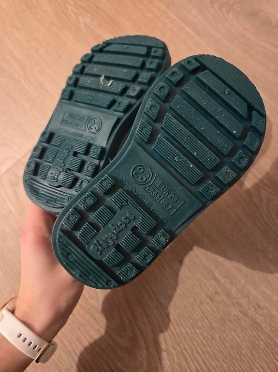 Scarpe per ragazzi: Warme Winterstiefel, Grösse 23 ungebraucht – Usato da Merenschwand venduto da bia_96rm 1