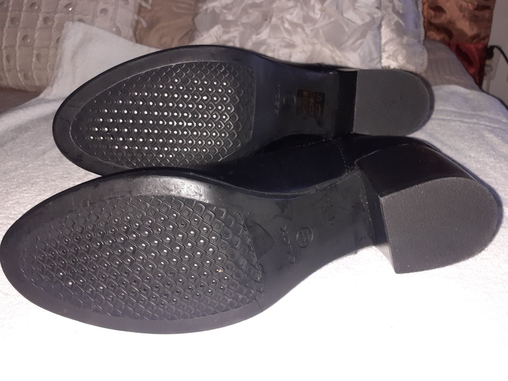 Geox Scarpe da donna: Stivaletti GEOX – Nuovo (secondo la descrizione) da Morbio Inferiore venduto da vin_fdj2 5