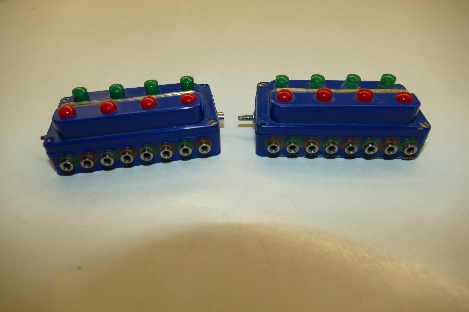 Märklin Modellini di ferrovie: Märklin H0: 2xStellpult Einheit 2 – Usato da Niederhasli venduto da rail-duerst 1
