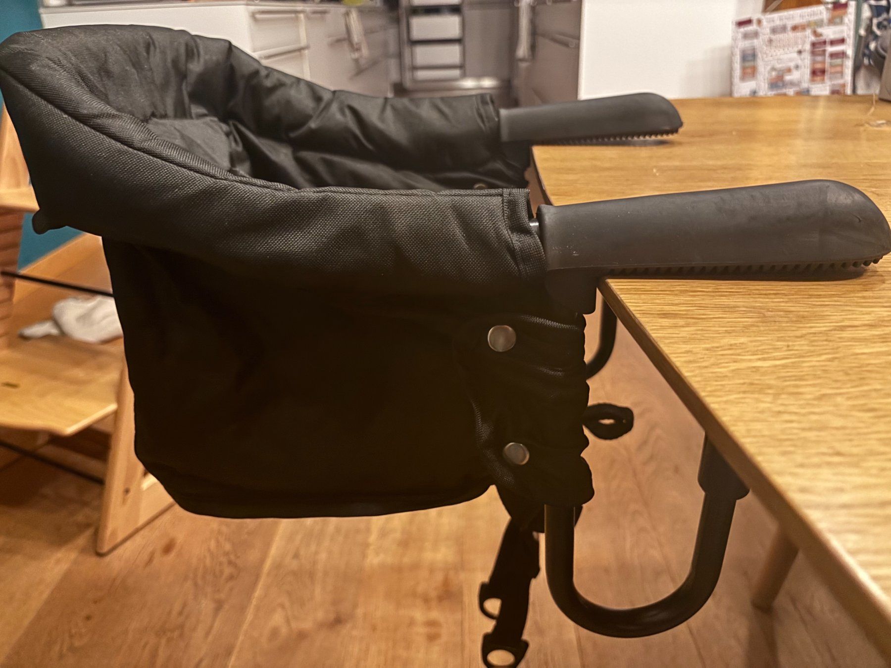 Sedie: Siège bébé de table SURPLEX pliable – Excellent état – Nuovo (secondo la descrizione) da Chavannes-des-Bois venduto da msc_w29c 3