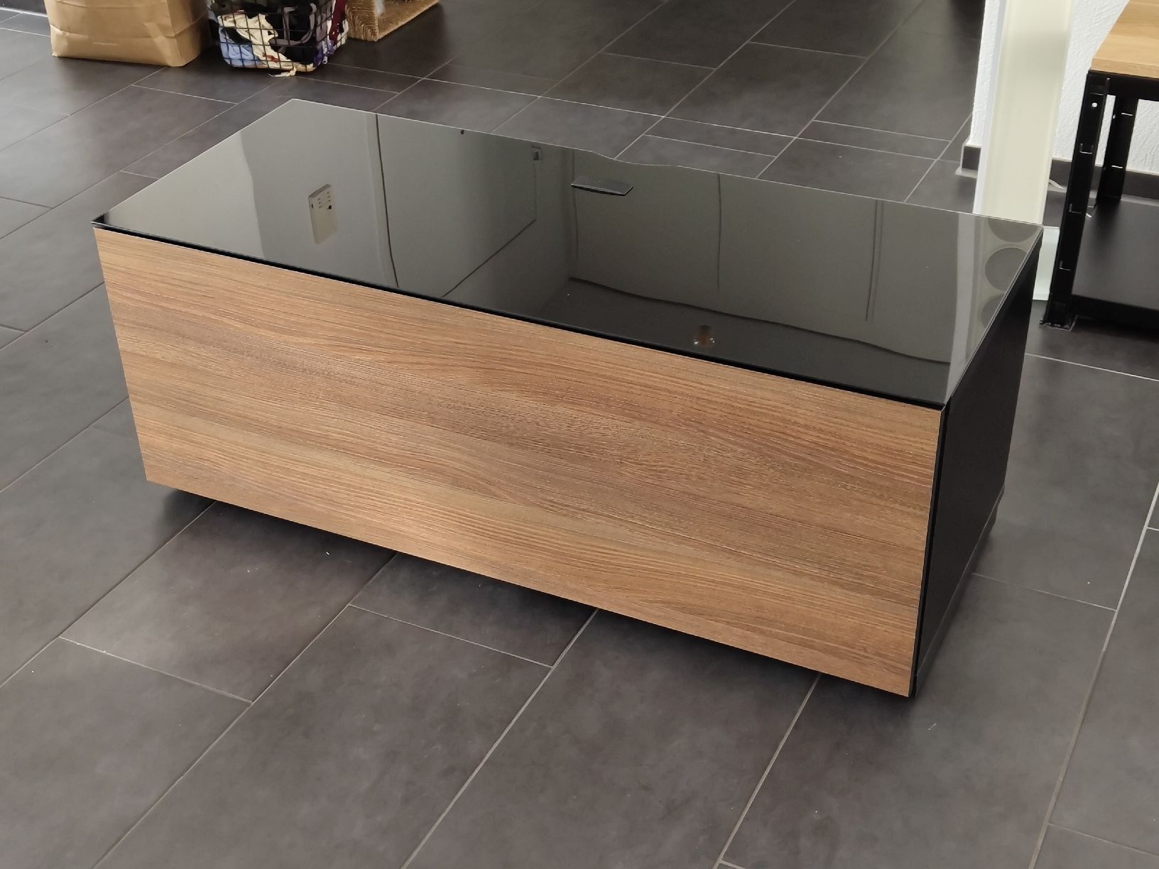 Mobili TV: TV Lowboard Sonorous Studio Walnuss-schwarz – Nuovo (secondo la descrizione) da Domat/Ems venduto da frt2010