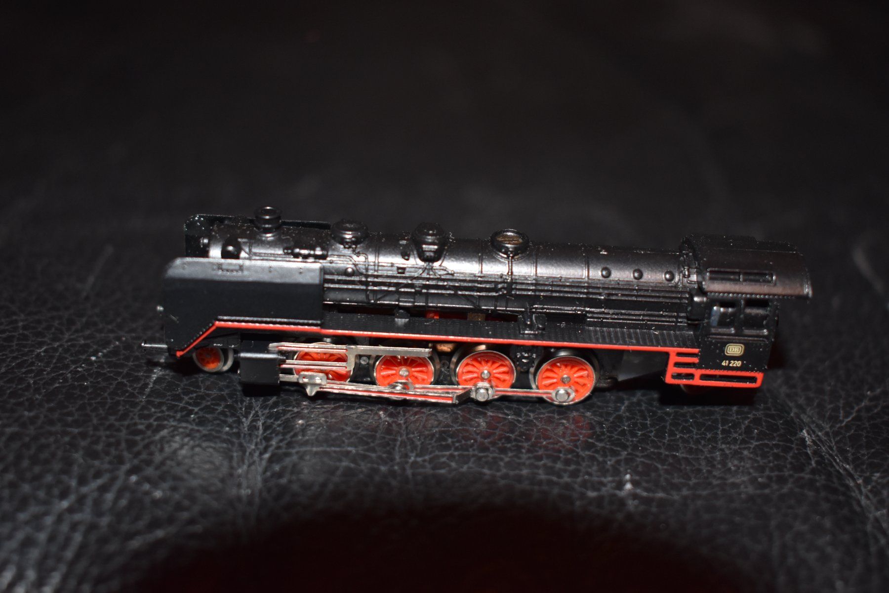 Märklin Modelleisenbahnen: Märklin Z Coffret de démarrage 81780 – Gebraucht aus Le Locle von skycomputer 6