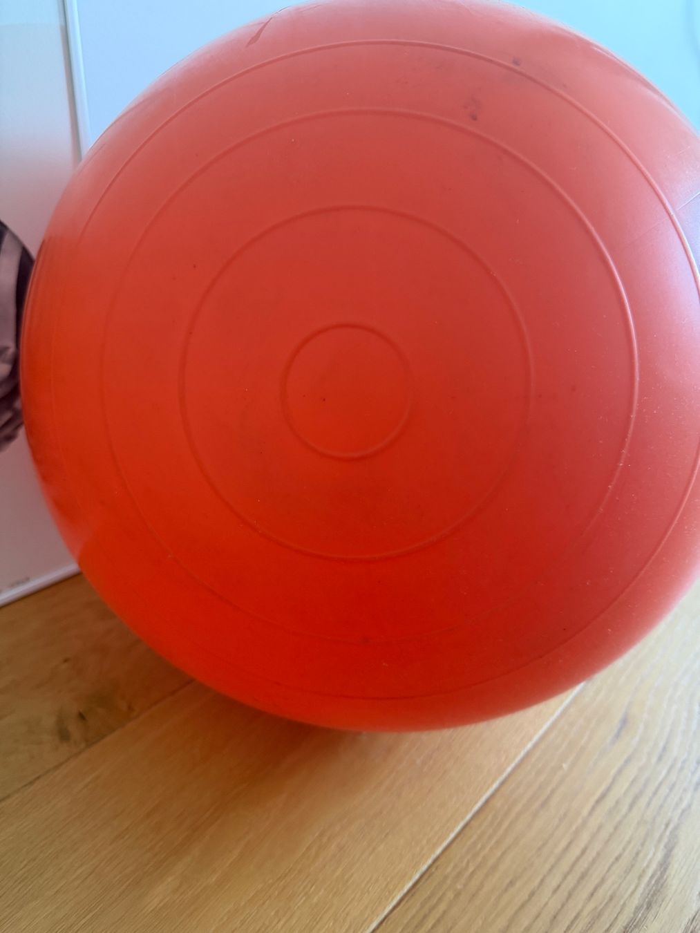 Spielzeuge: Ballon rebondissant gonflable – Gebraucht aus giffers von sev_c9x9 2