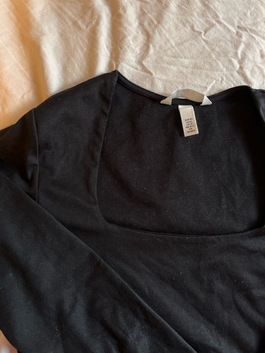 H&M Tops: square neck longsleeve – Gebraucht aus Luzern von janine_l 1