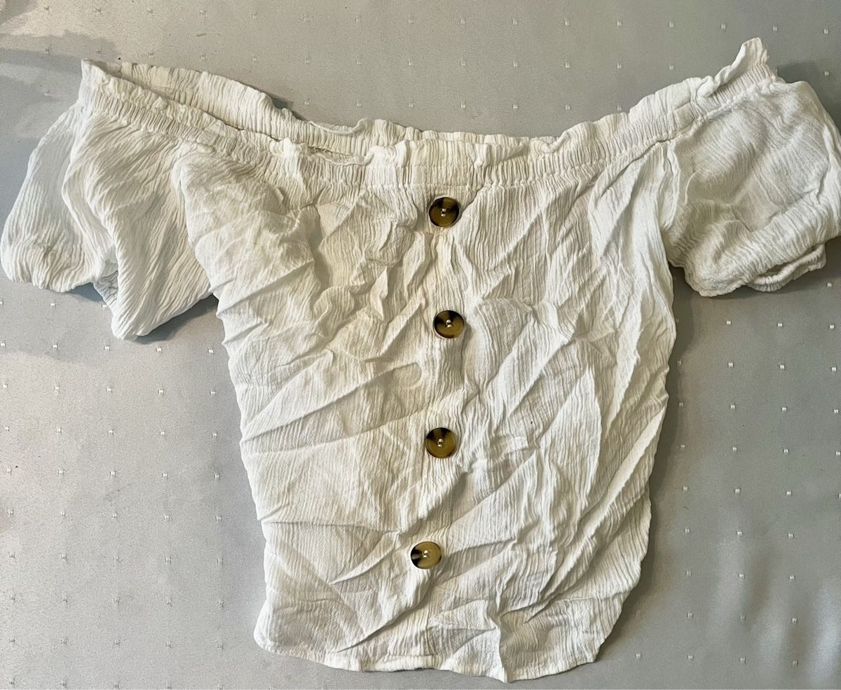 Top: Weisses luftiges Sommertop Gr. XS Divided – Usato da Schübelbach venduto da lan_2rdc