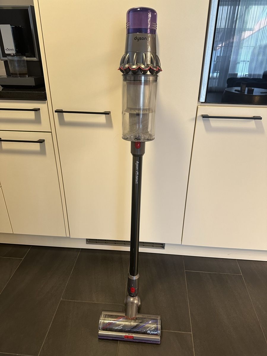 Dyson Staubsauger & Zubehör: Dyson V15 Detect – Neu (gemäss Beschreibung) aus Niedergösgen von Dibu123