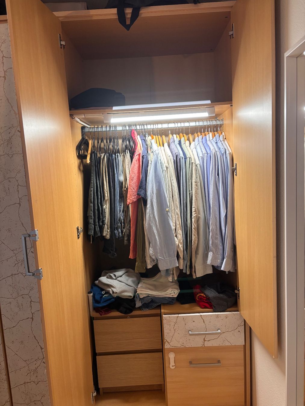 Armadi: Armoire à venir chercher – Usato da Pully venduto da alf_fk6g 2