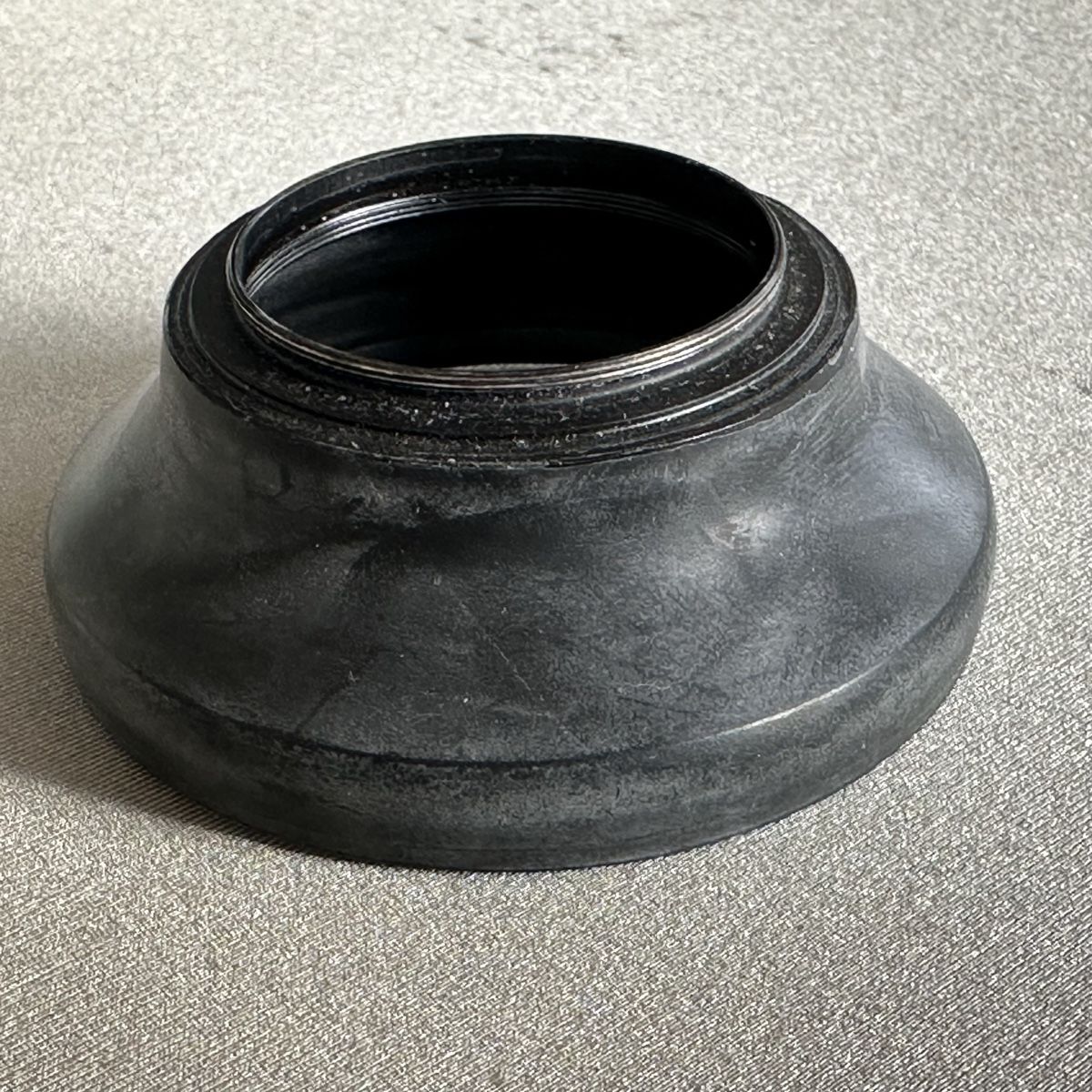 Obiettivi: E39 Gegenlichtblende / Streulichtblende – Usato da St-Gingolph venduto da Edgar1920 1