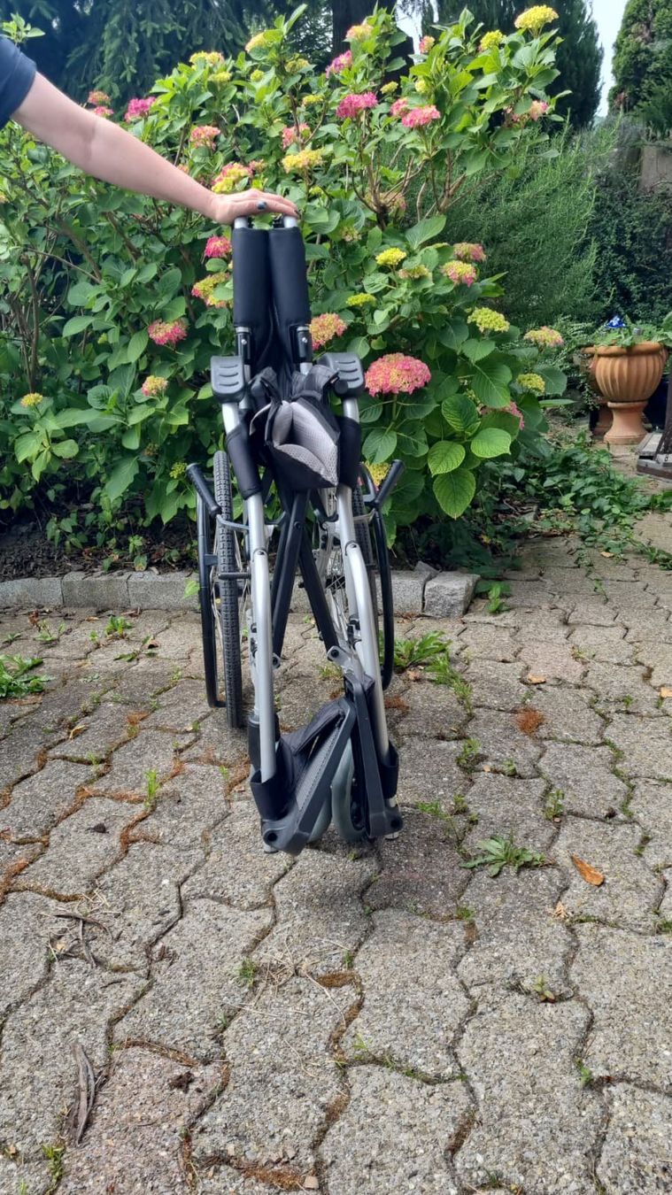 Sedie a rotelle: Rollstuhl, Ultraleichtgewicht – Nuovo (secondo la descrizione) da Dulliken venduto da Picnic1 4