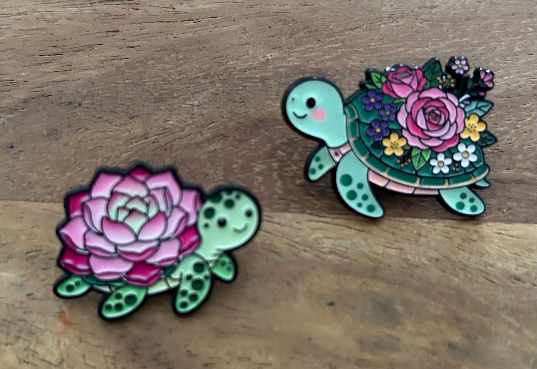 Plaketten & Abzeichen: Set 2x Pin Schildkröte – Neu und originalverpackt aus Geneve von vane267