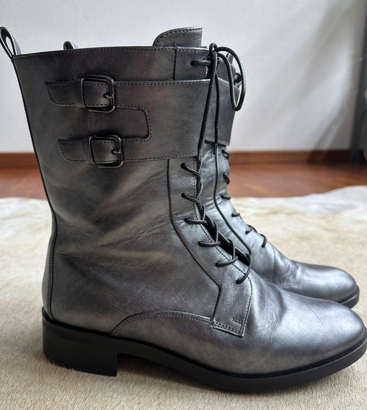 Högl Damenschuhe: Högl silberne Stiefeletten Gr. 40/41 – Gebraucht aus Muri AG von engelsherzli 2