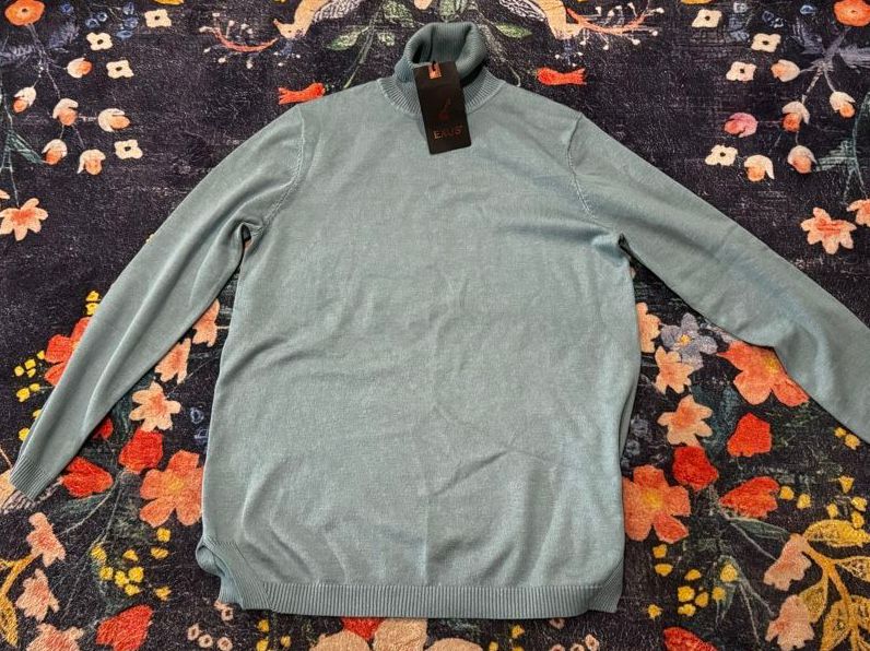 Maglioni & Felpe: Pull femme Col Roulé vert/Bleu Clair Taille M Neuf – Nuovo e nell'imballaggio originale da Martigny venduto da ber_tdz7 1