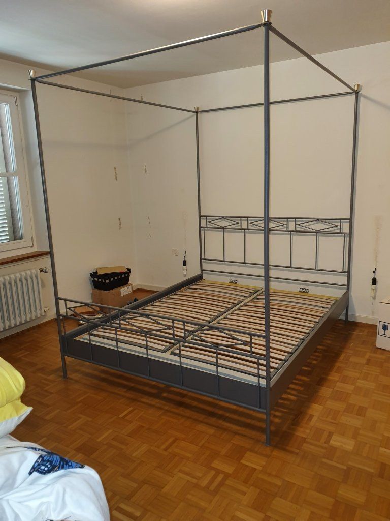 Betten: Romantisches Himmelbett, 160 x 200 cm, Doppelbett – Gebraucht aus Basel von Rolibus 1
