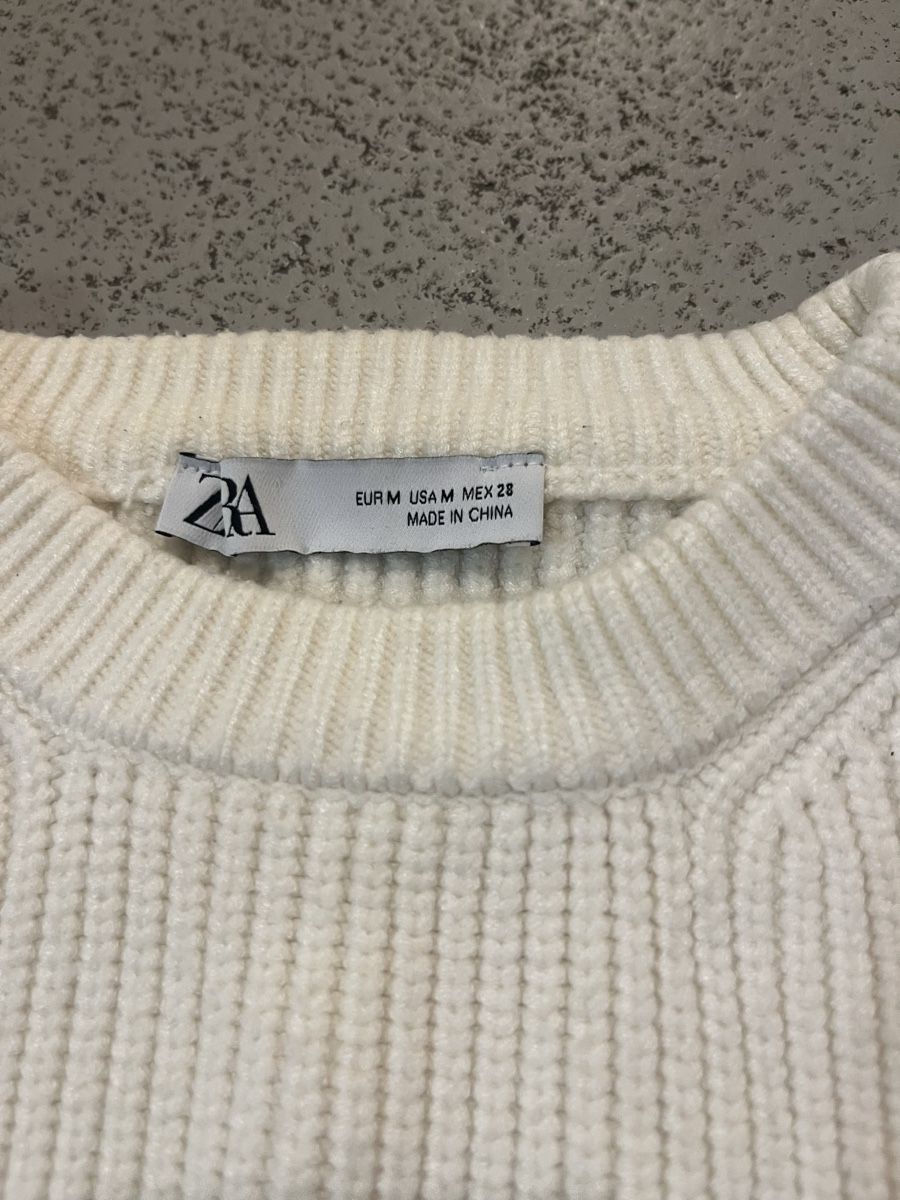 Zara Pulls & Sweat-shirts: Pullover weiss Zara – D'occasion à Möhlin par eny_lsk7 1