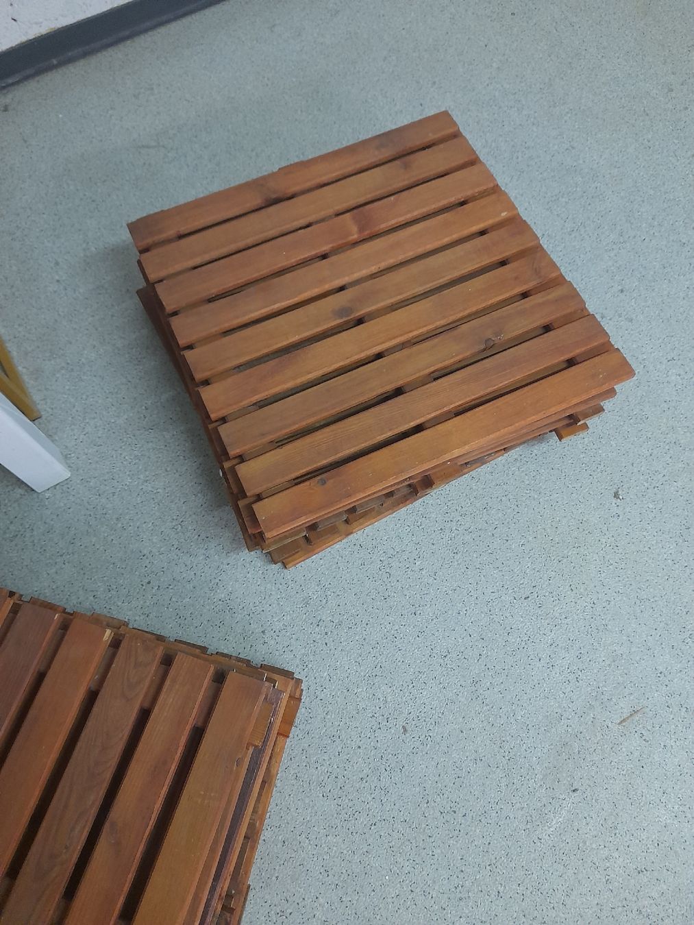 Rivestimenti per pavimenti: Bodenplatte – Usato da Glattbrugg venduto da B_B 2