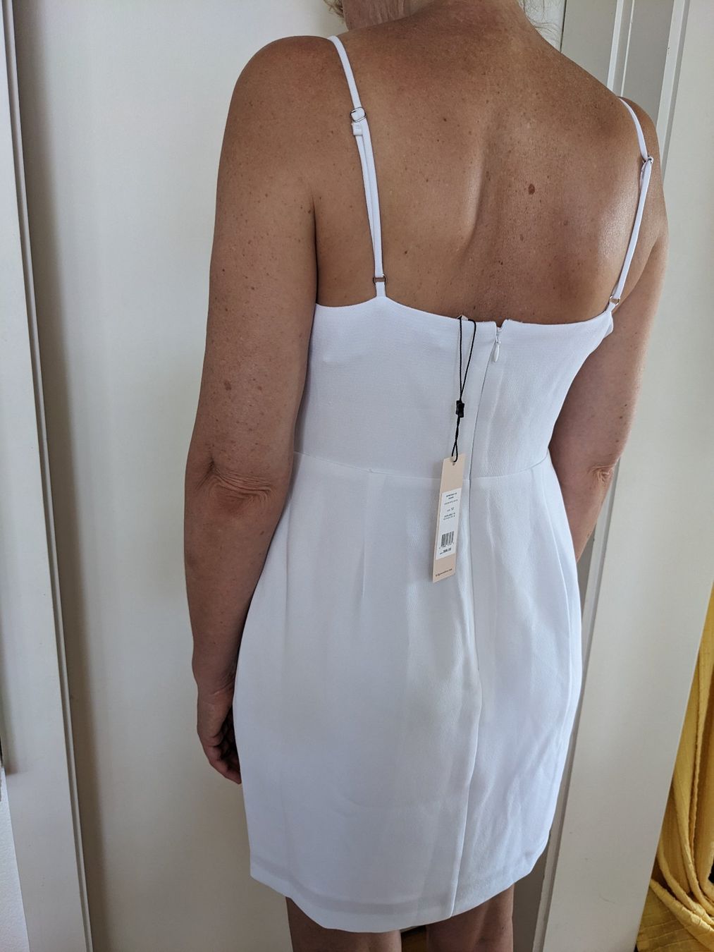 Vestiti: BCBGeneration Kleid neu mit Etikett Gr. M – Usato da Lengnau AG venduto da Nathi88 1
