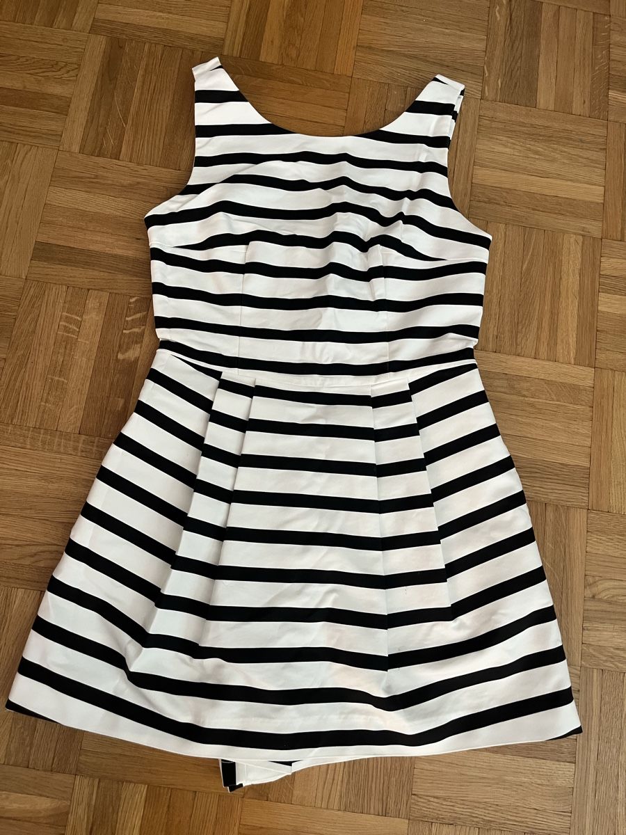 Zara Vestiti: Robe short courte Zara M – Usato da Bellevue venduto da utilisatratice