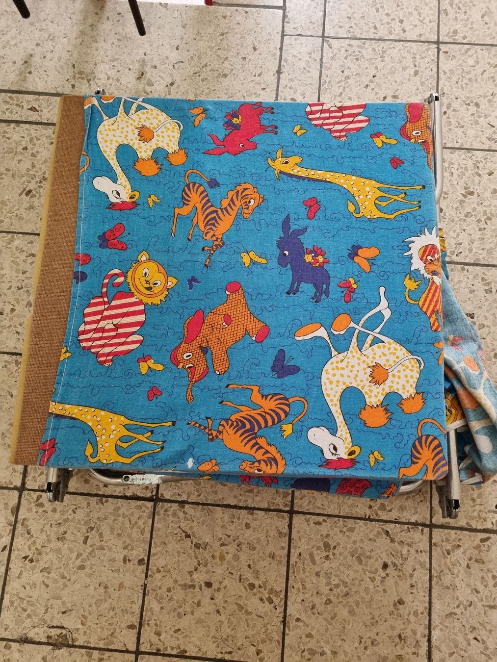 Lits: Kinderbettli / Babybettli – D'occasion à Aesch BL par mutti04 3
