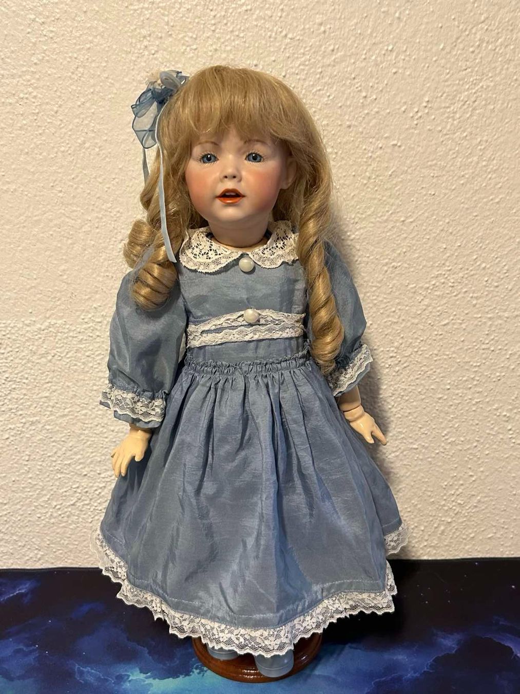 Bambole: Wunderschöne Vintage-Puppe – Nuovo (secondo la descrizione) da Wil SG venduto da Nvik