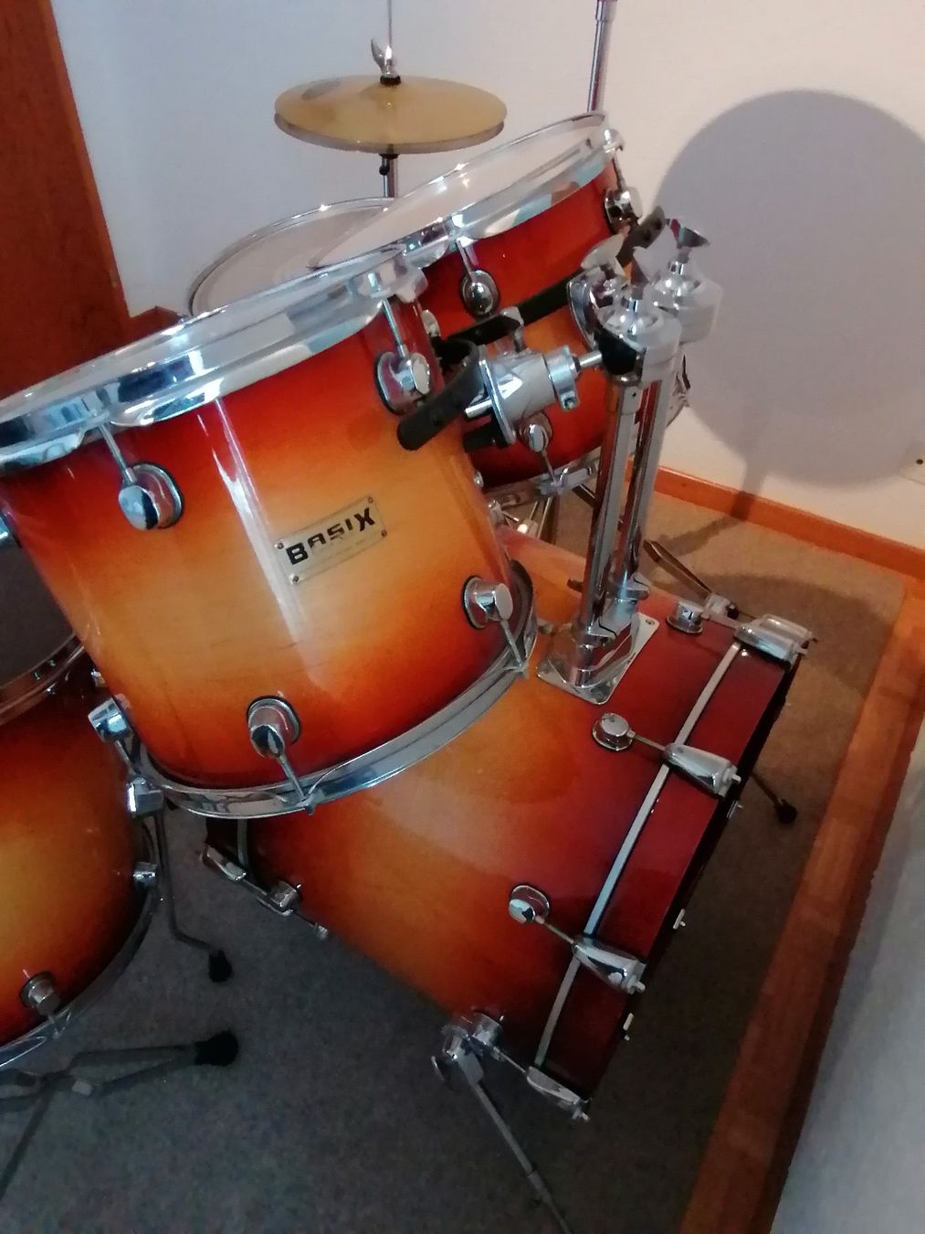 Strumenti musicali: Schlagzeug BasiX – Usato da Wiezikon b.Sirnach venduto da Amen 6