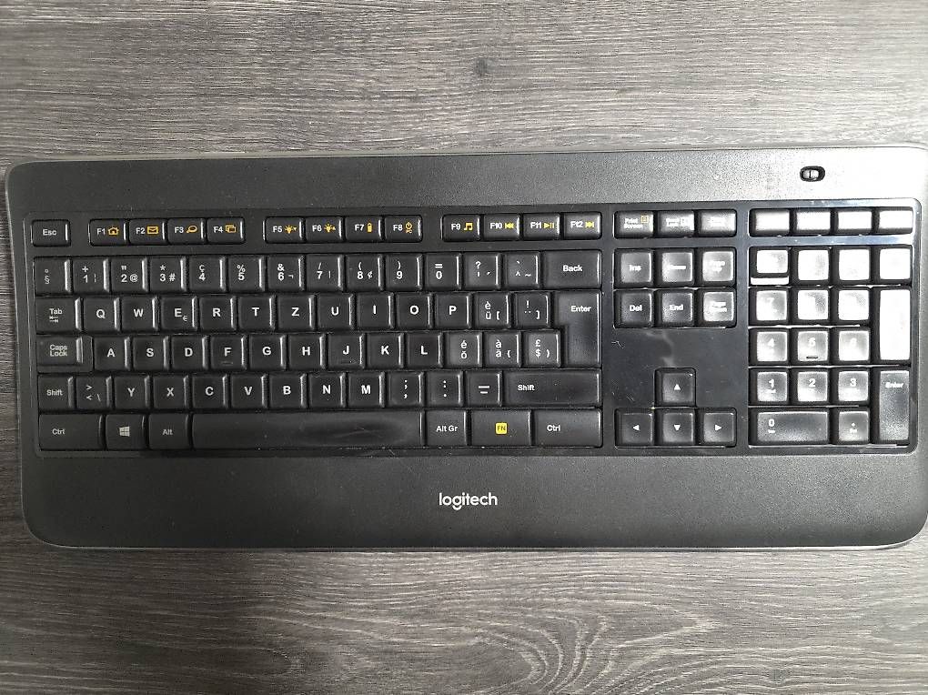 Tastaturen: Logitech K800 Wireless Tastatur mit Unifying Receiver – Gebraucht aus Hölstein von dmi_my97