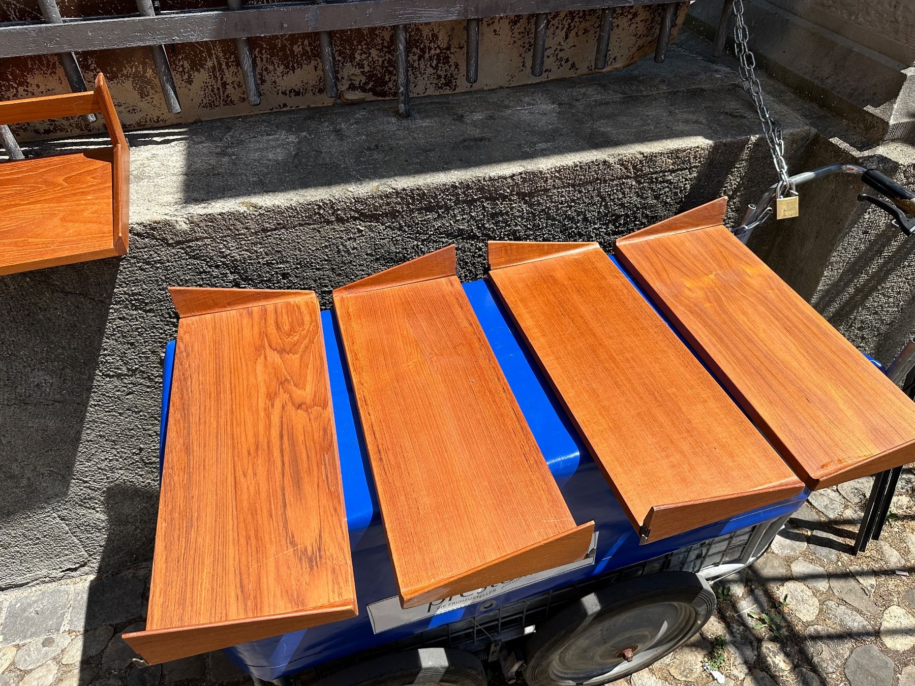 Regale: Vintage Teakholz Gestell Teakregal – Gebraucht aus Zürich von atlantis77 3
