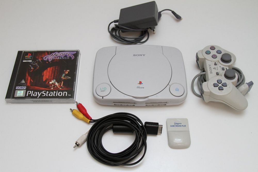 Sony Playstation 1 (PS1) mit Spiel (Gebraucht) in Basel für CHF 69 ...