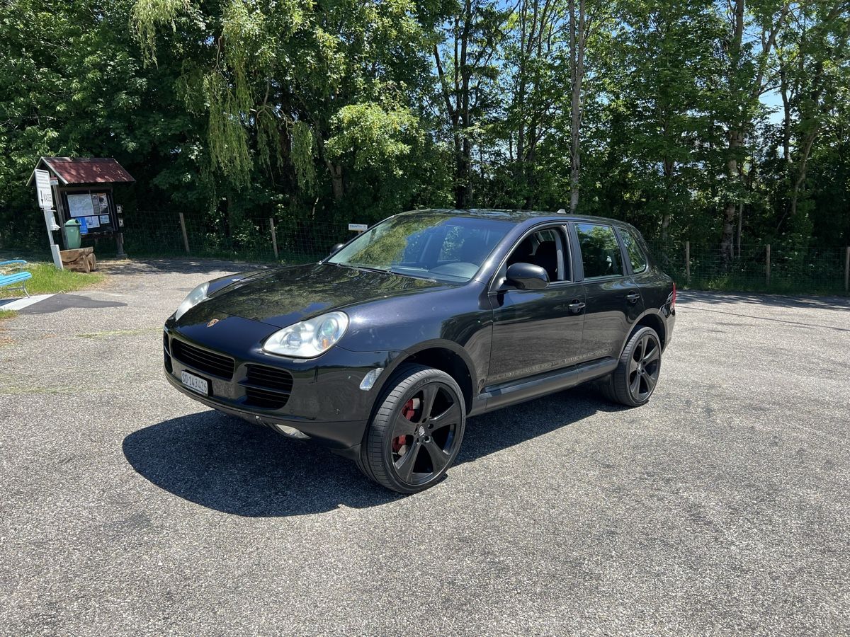 Porsche Automobili: Porsche Cayenne S ab MFK 03.25 – Usato da Riedholz venduto da Kultcars