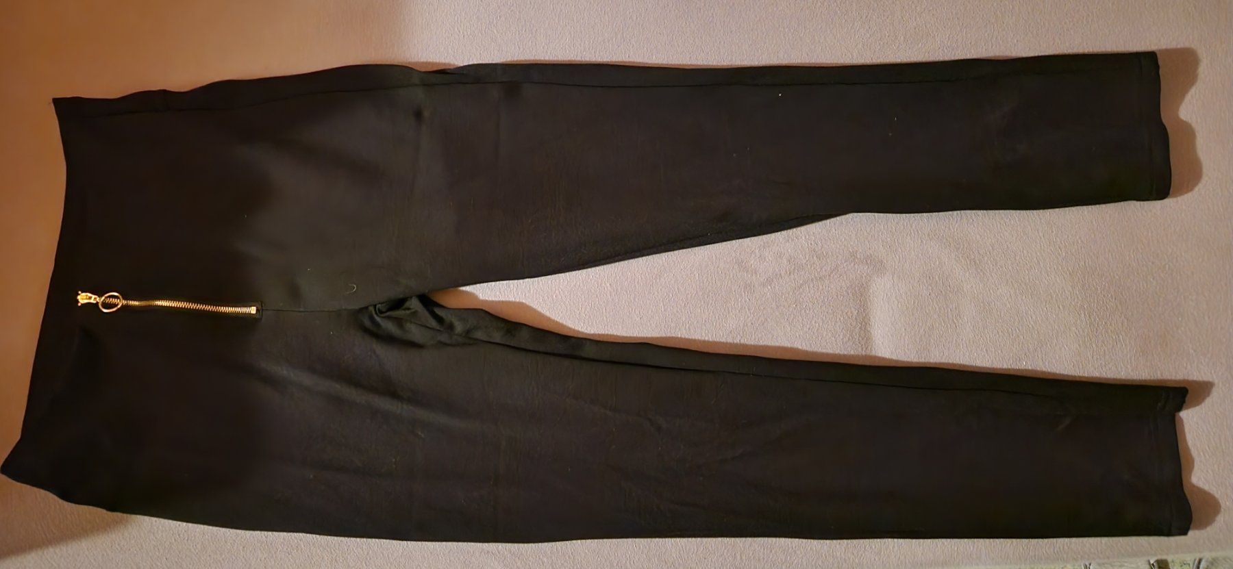 Leggings: Schöne schwarze Stoffleggings – Gebraucht aus Bubendorf von ang_b829
