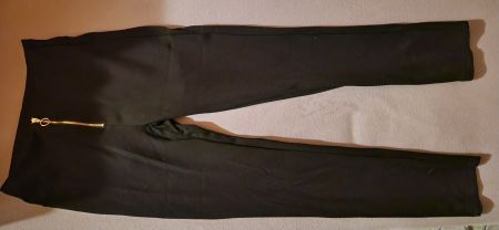 Schöne schwarze Stoffleggings