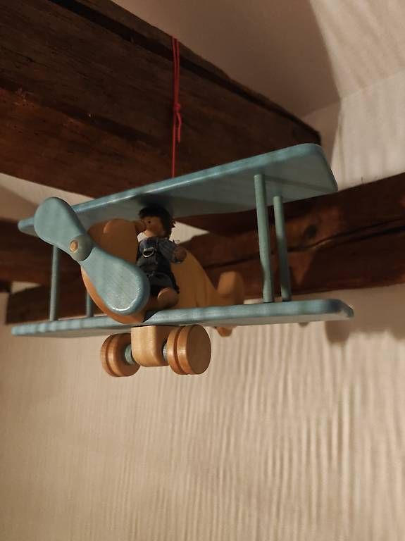 Jouets: Holzspielzeug Flugzeug  – D'occasion à Zürich par ValeValente 3