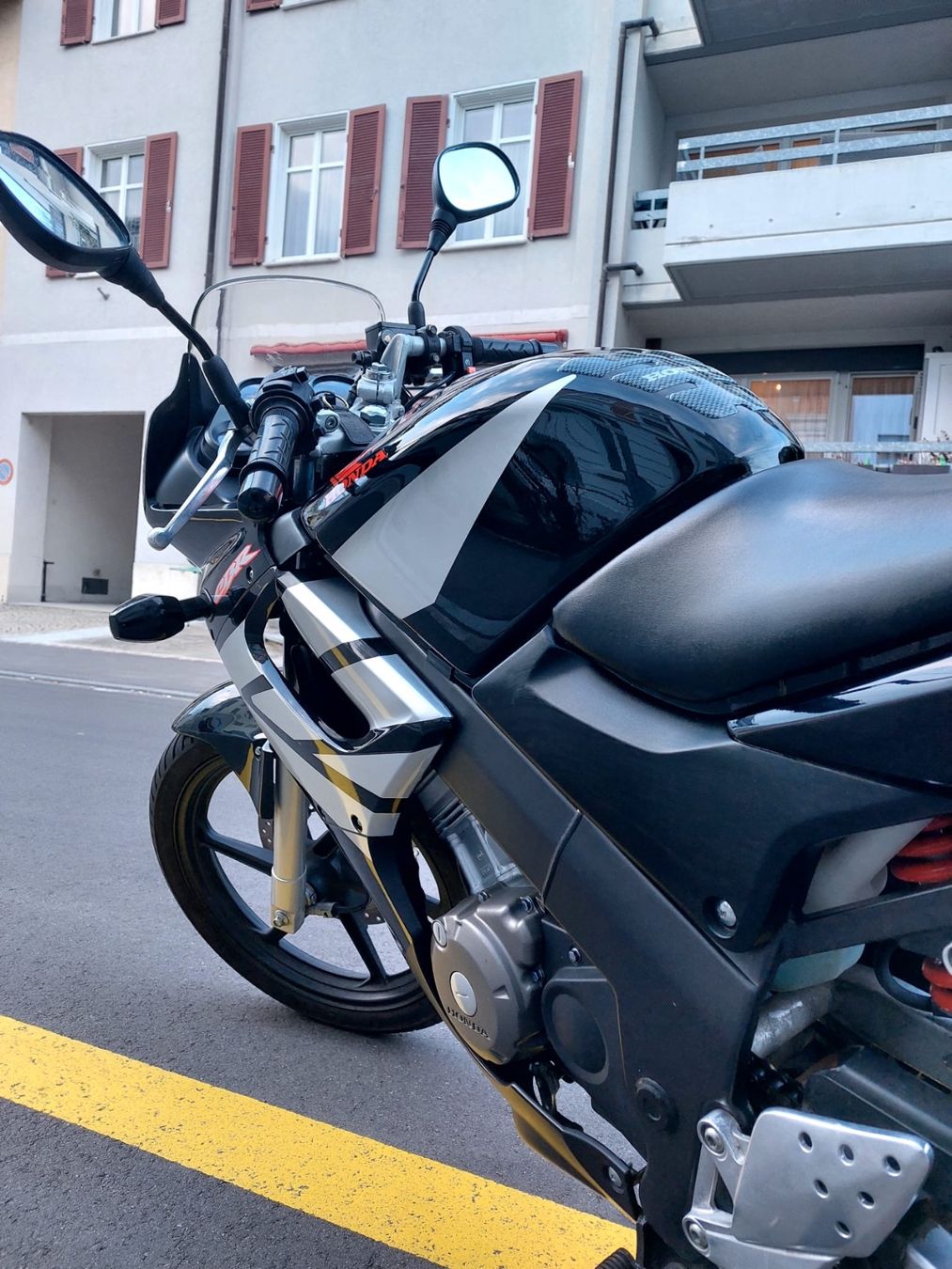 Honda Strada: Honda CBR 125 – Usato da Allschwil venduto da ing_ff72 4