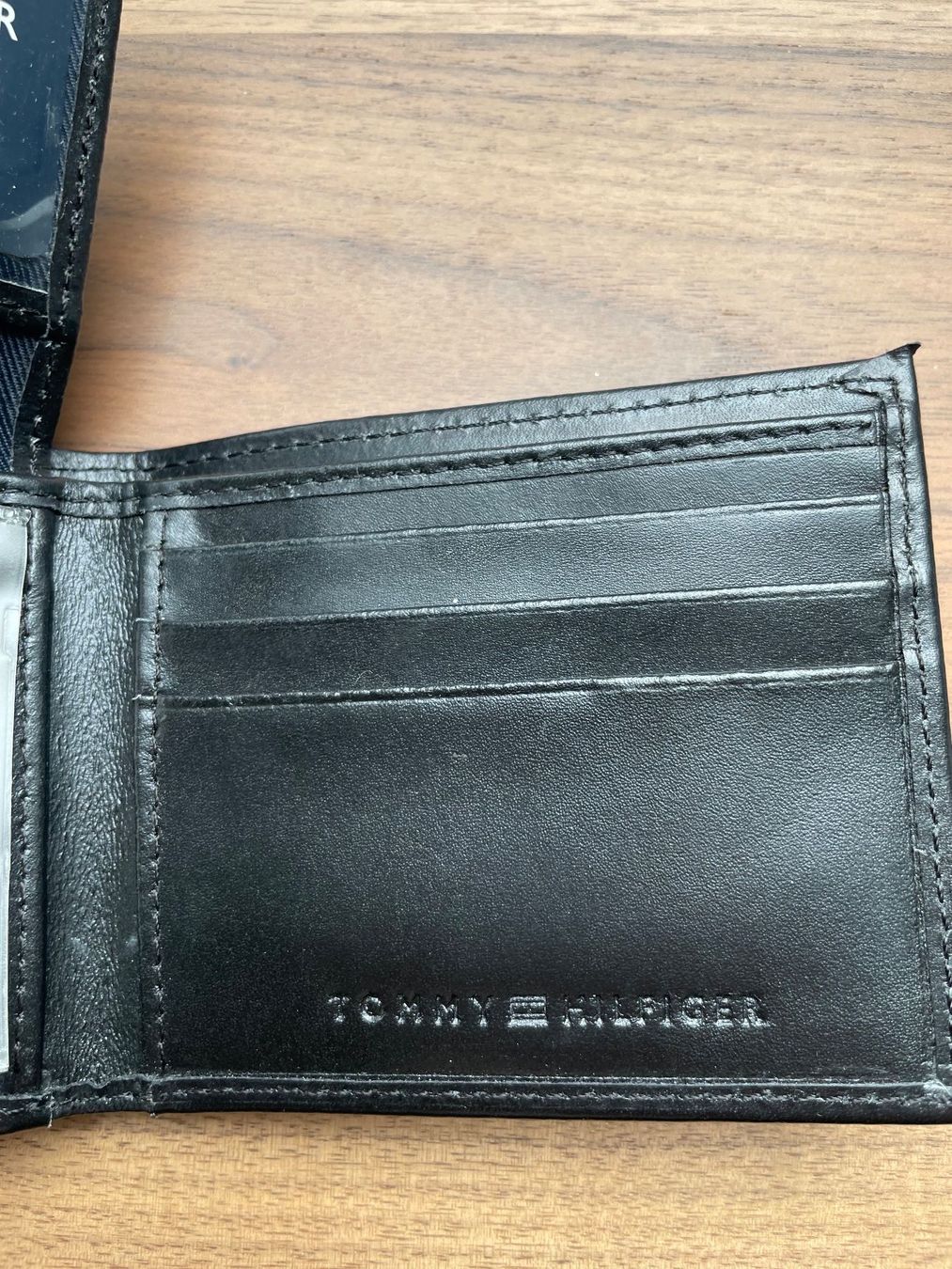 Tommy Hilfiger Brieftaschen: Tommy Hilfiger Portemonnaie – Neu (gemäss Beschreibung) aus Niederglatt ZH von ctulimp 3