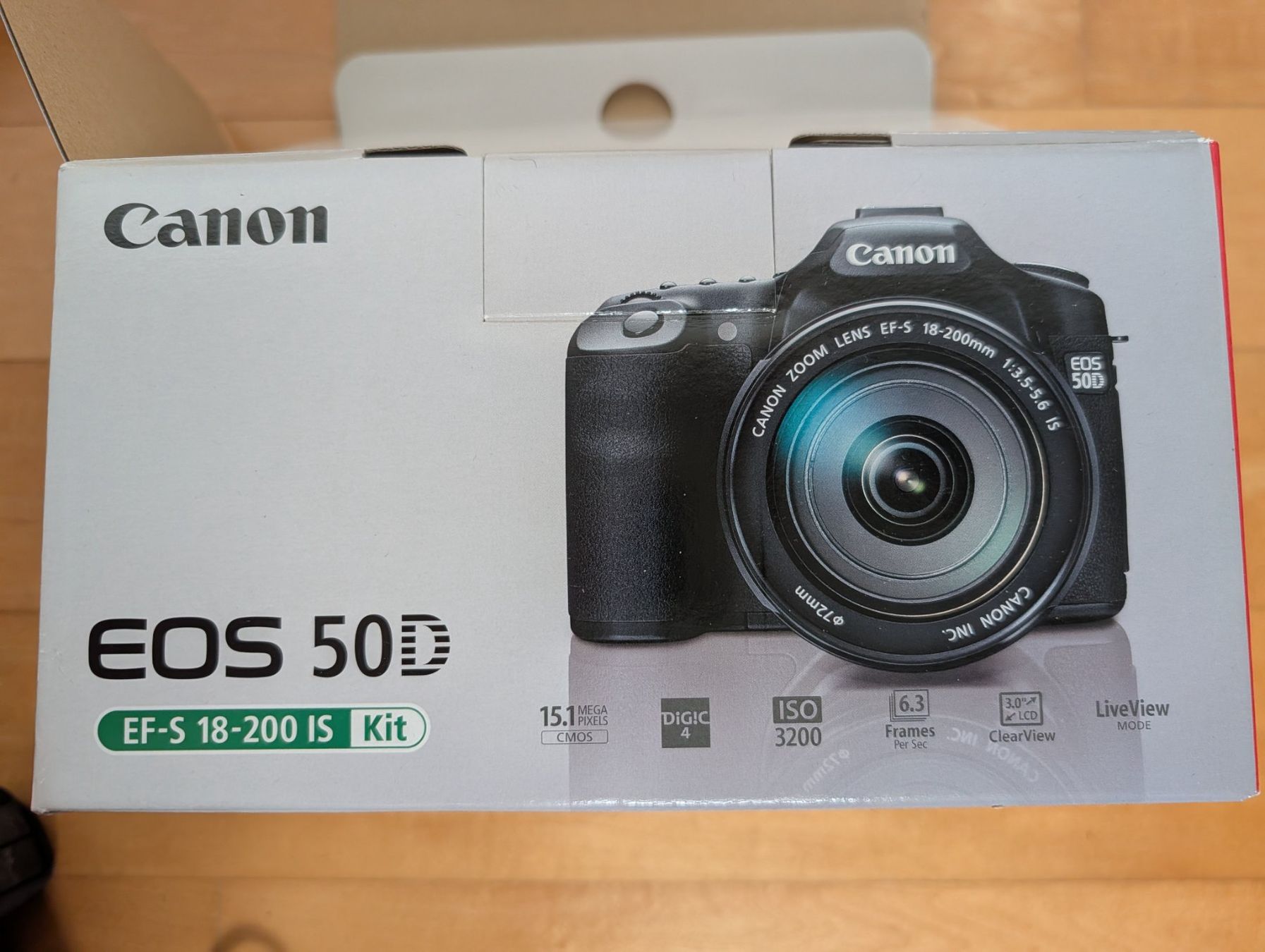 Canon Fotocamera: Canon EOS 50D Kit EF-S 18-200mm – Usato da Stäfa venduto da Fabienne.. 1