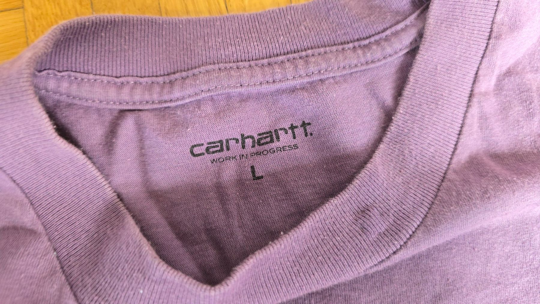 Carhartt T-shirt: Carhartt T shirt  L – Usato da Wallisellen venduto da theblacksheep 5