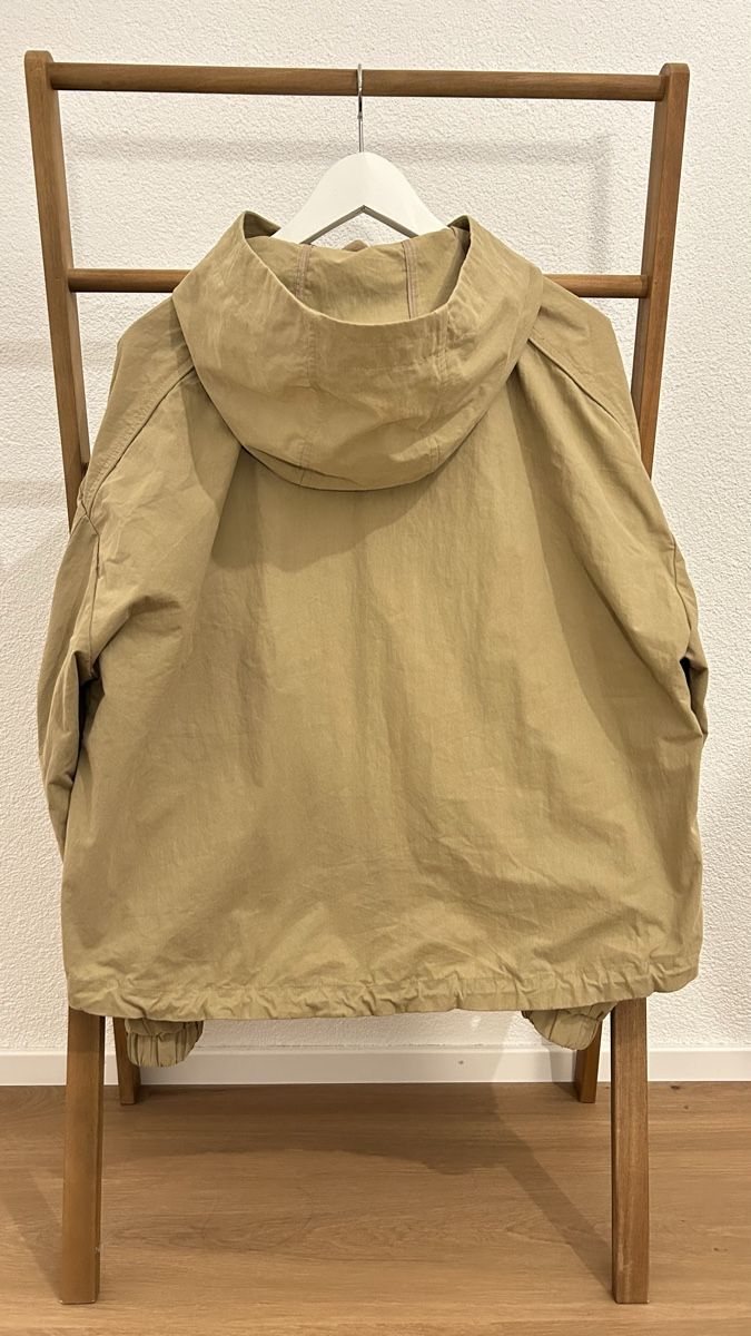 Zara Vestes: ZARA leichte Jacke beige – D'occasion à Zürich par am3s_se11s 1