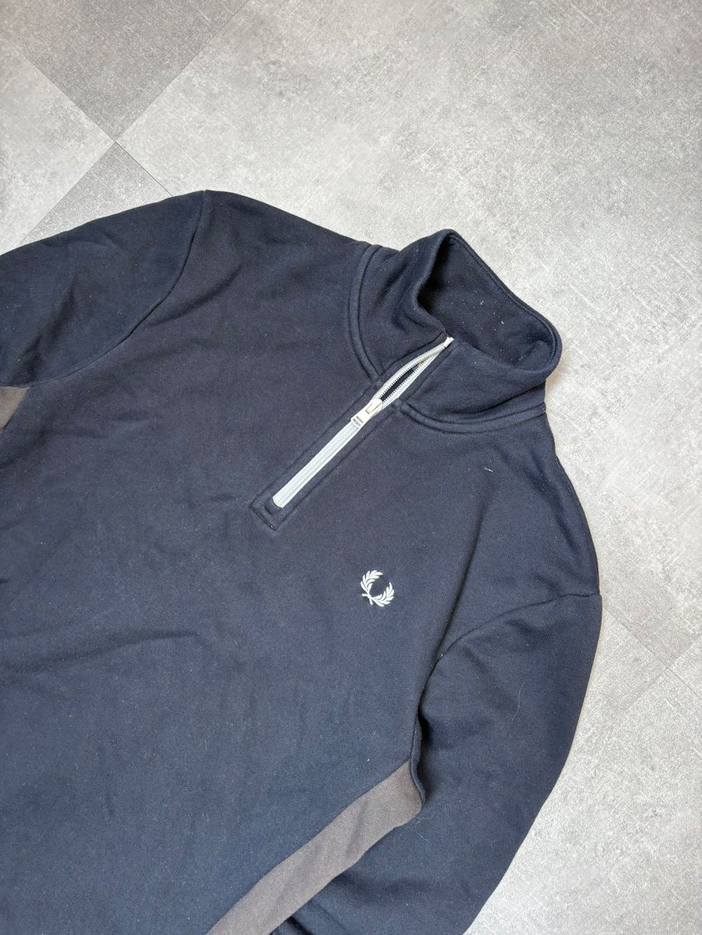Fred Perry Maglioni & Felpe: Fred Perry Quarter Zip - Grösse S – Usato da Werdenberg venduto da hase.vintage 1