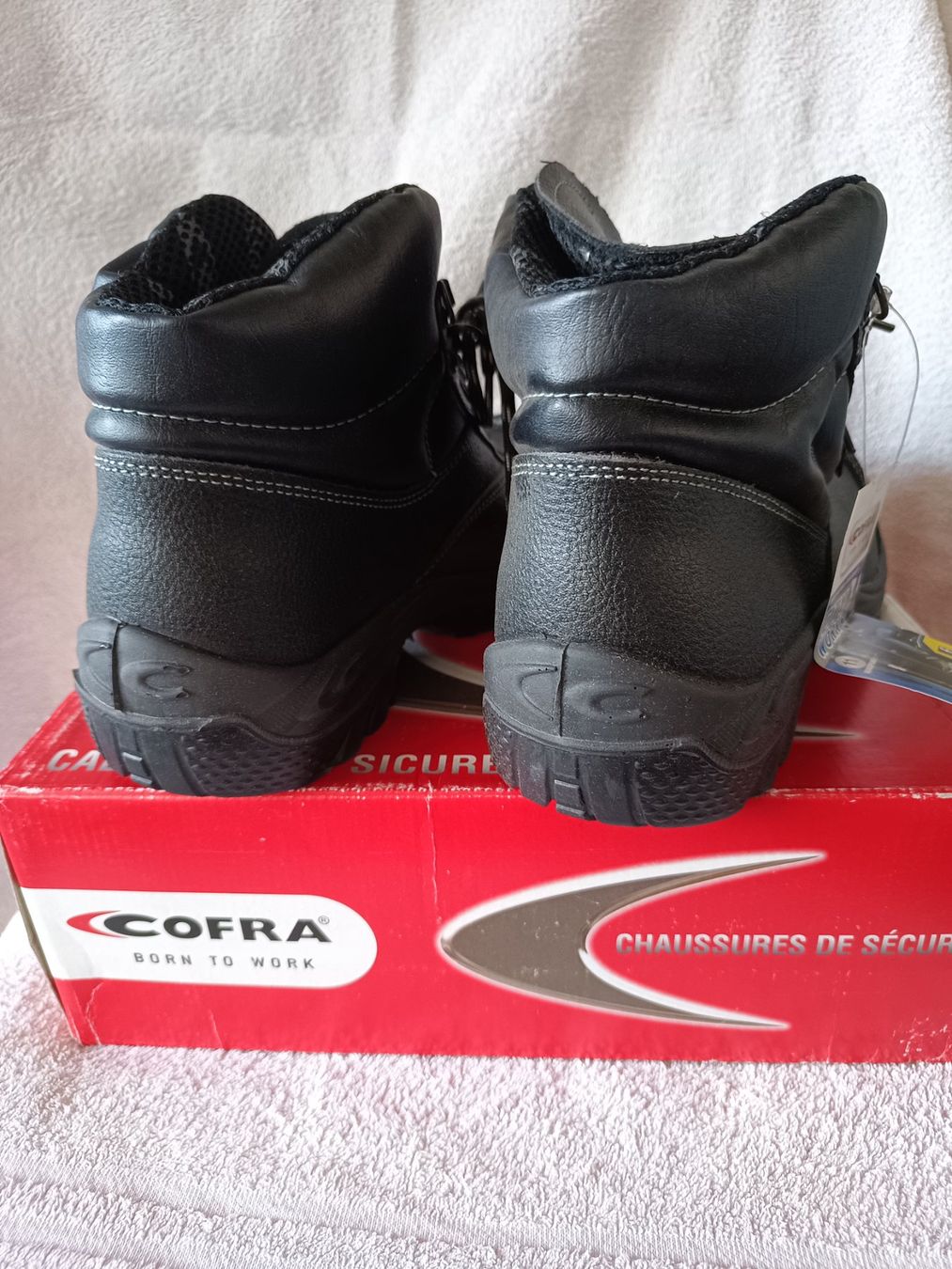 Herrenschuhe: Arbeitsschuhe / Sicherheitsschuhe S3 40 – Neu und originalverpackt aus Oberegg von 19franzi94 3