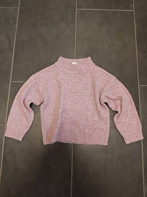 Pullover & Sweatshirts: Pullover Gr 110/116 – Gebraucht aus Untersiggenthal von schnaegg8542