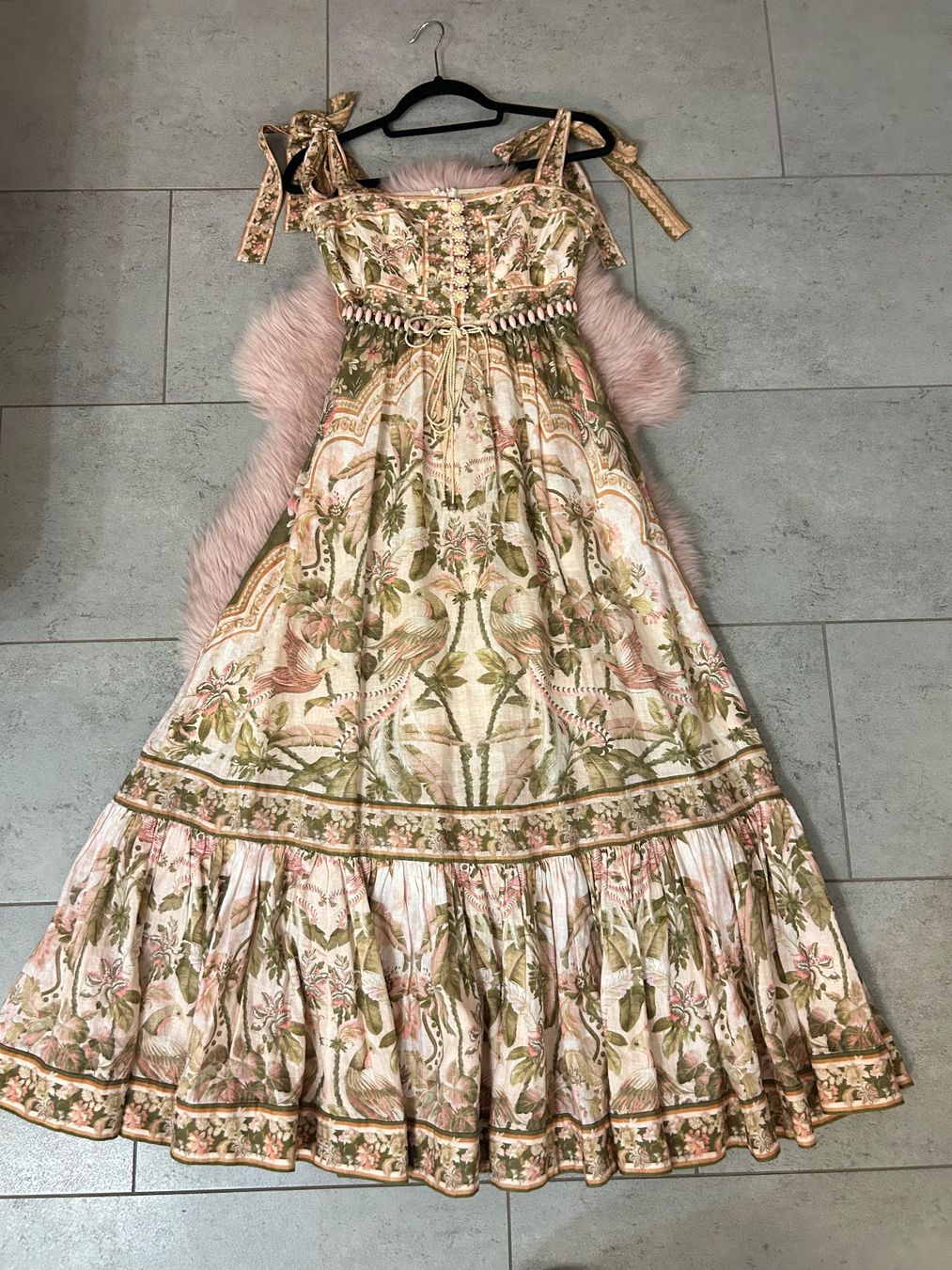 Zimmermann Vestiti: Zimmermann Elegant Midi Dress – Usato da St.Josefen venduto da lop_lh8d 2
