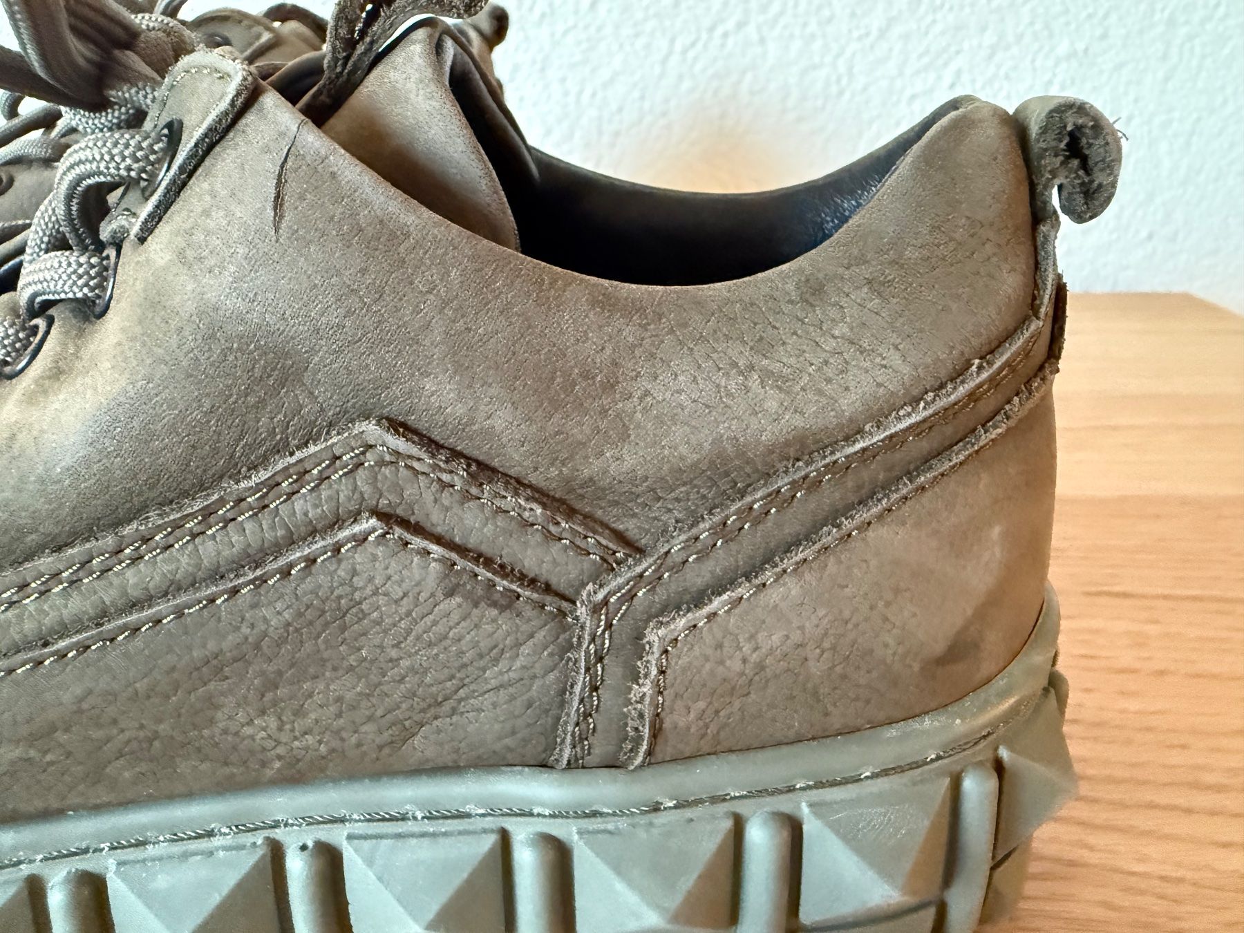 Scarpe da uomo: Sneaker grün Gr. 42 – Usato da Kloten venduto da ble_78dj 1
