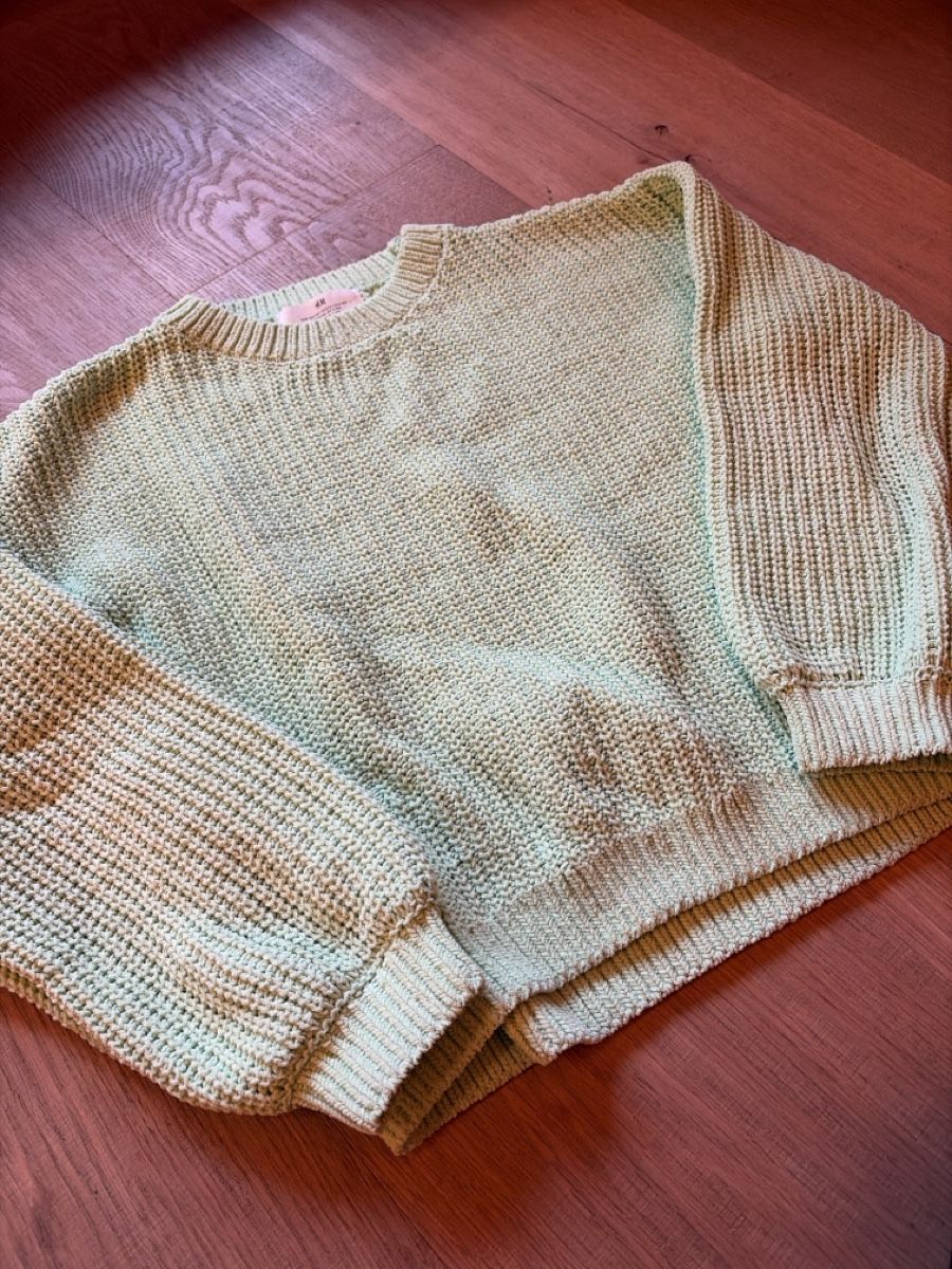 H&M Pullover & Sweatshirts: Chenillepullover H&M Gr. 134/140 – Gebraucht aus Saanenmöser von ballerinas