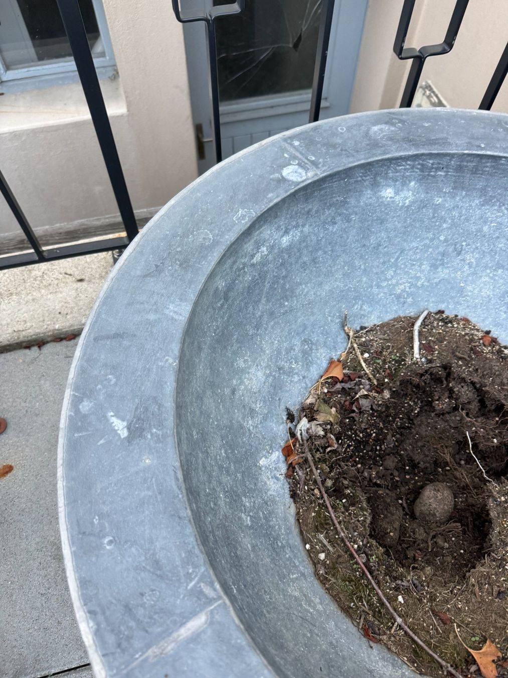Pots de fleurs: Outdoor Blumengefäss – D'occasion à Köniz par Evafelchlin